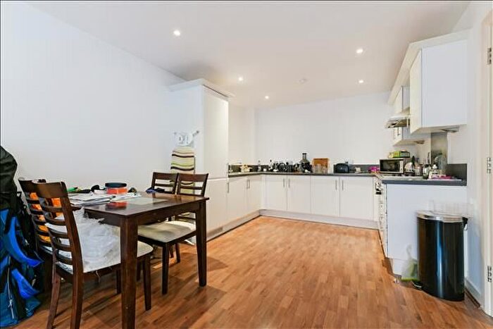 1 Bedroom Flat To Rent In Chapter Way, Colliers Wood, SW19