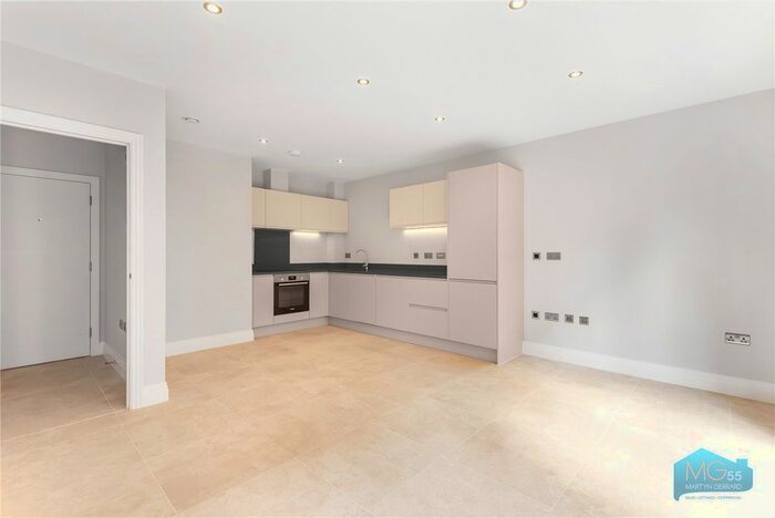 1 Bedroom Flat To Rent In Crouch End Hill, Crouch End, London, N8