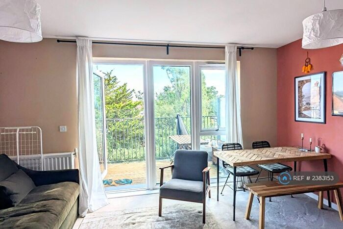 2 Bedroom Flat To Rent In Chorus House, London, NW2