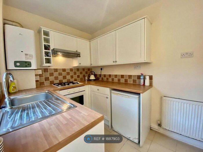 2 Bedroom Terraced House To Rent In Ratcliffe Road, Loughborough, LE11