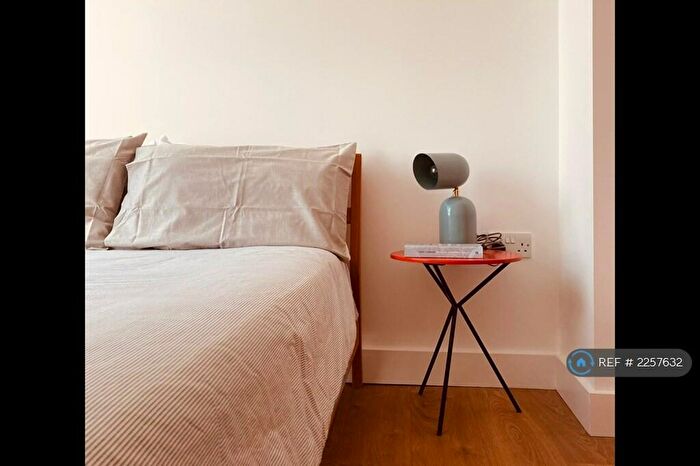 1 Bedroom Flat To Rent In Ward Road, London, E15