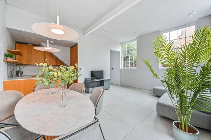 3 Bedroom Semi-Detached House To Rent In Takhar Mews, Battersea, London, SW11