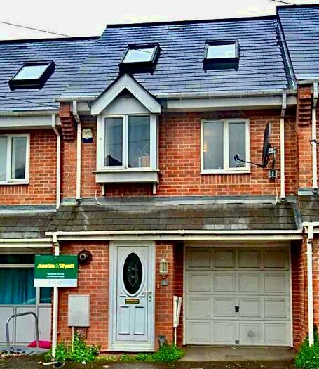 3 Bedroom House To Rent In Spear Road, Southampton, SO14