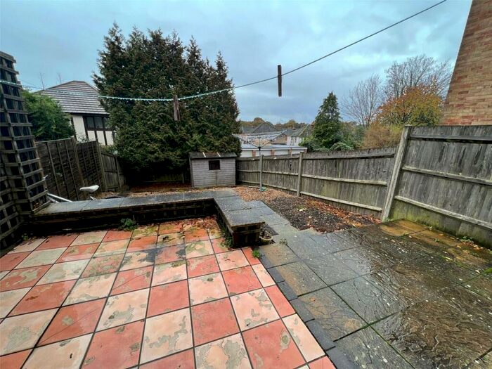 2 Bedroom Apartment To Rent In Winchester Road, Southampton, Hampshire, SO16