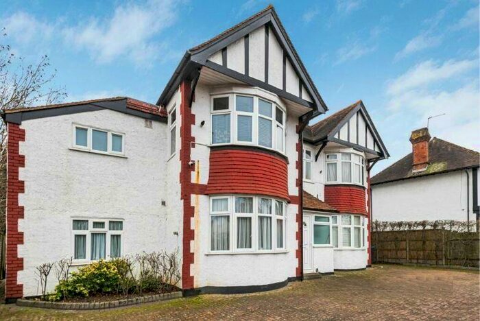 2 Bedroom Flat To Rent In Addiscombe Road, Croydon, CR0