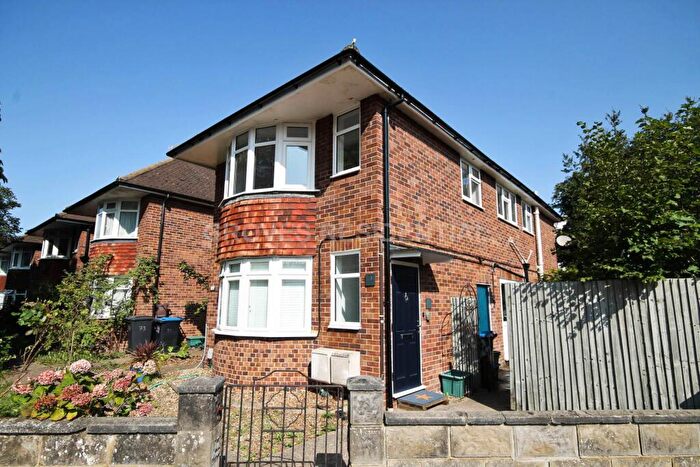 2 Bedroom Maisonette To Rent In Chestnut Grove, New Malden, KT3