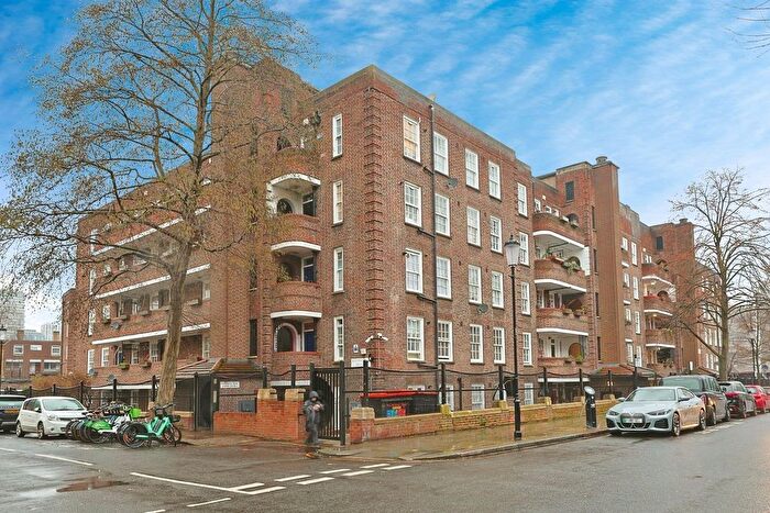 4 Bedroom Flat For Sale In Clarendon Road, London, W11