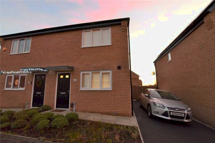 2 Bedroom Semi-Detached House To Rent In Merchant Way, Leeds, LS15