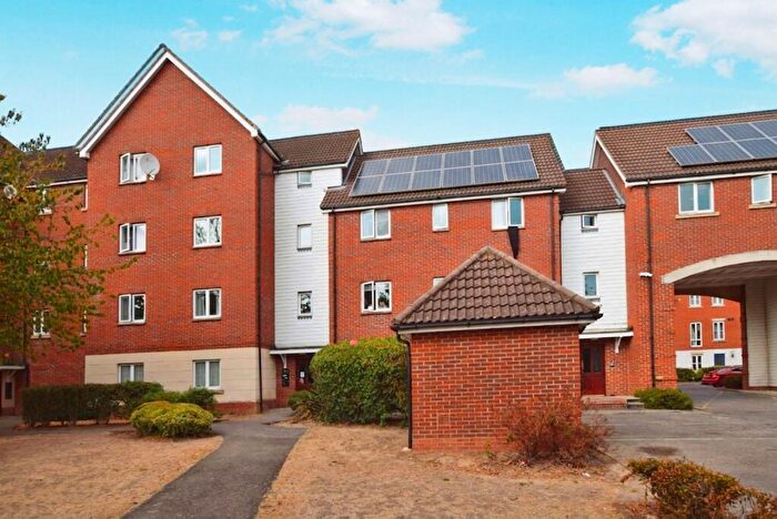 2 Bedroom Flat To Rent In Hevingham Drive, Chadwell Heath, RM6