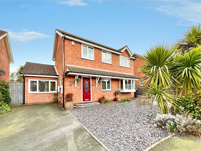 3 Bedroom Detached House For Sale In The Flats, Bromsgrove, Worcestershire, B61