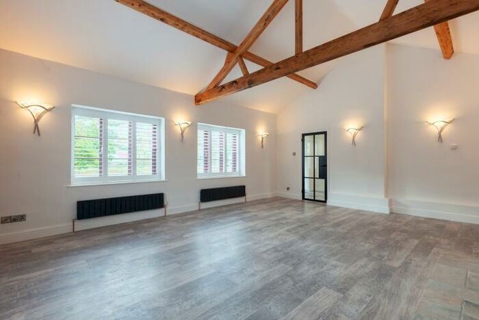 3 Bedroom Farm House To Rent In Little Chesterton, OX25