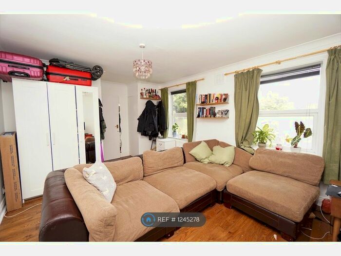 2 Bedroom Flat To Rent In Archway Road, London N6