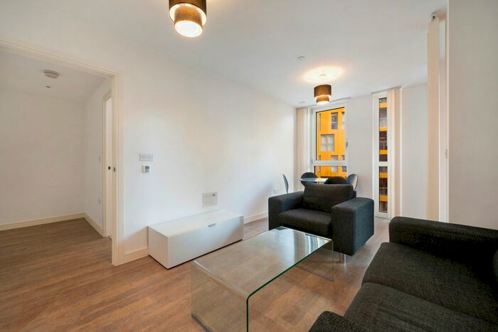 1 Bedroom Flat To Rent In Ossel Court, Telegraph Avenue, SE10