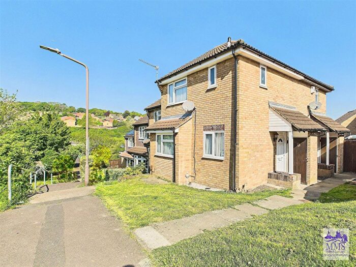 1 Bedroom Terraced House To Rent In Emily Road, Walderslade, ME5