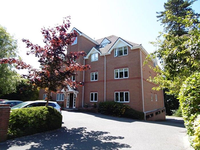 2 Bedroom Apartment For Sale In Branksome Wood Road, Bournemouth, BH2