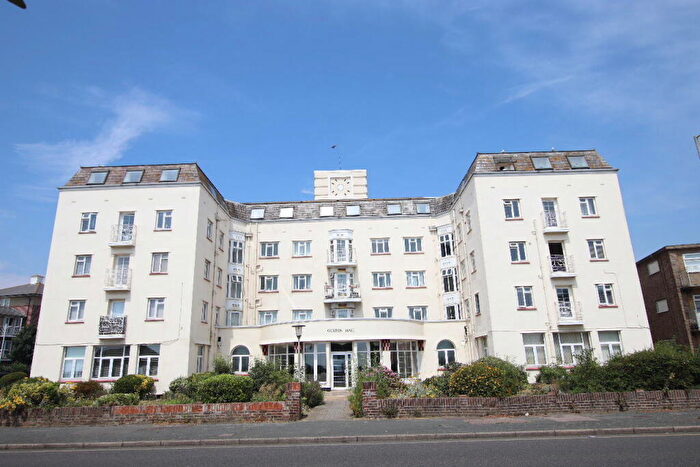 2 Bedroom Flat For Sale In Oulton Hall., Marine Parade East, Clacton On Sea, CO15
