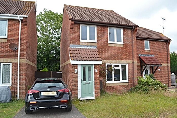 3 Bedroom Semi-Detached House To Rent In Sheep Fold Avenue, Rustington, BN16