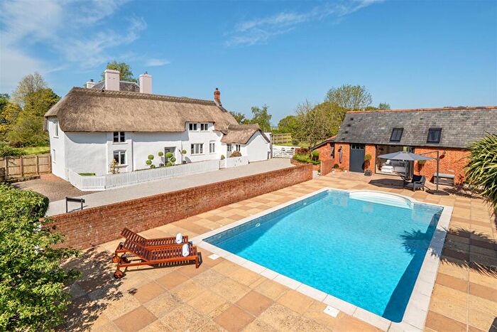 5 Bedroom Detached House For Sale In Farringdon, Exeter, EX5
