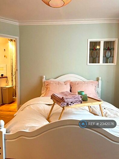 1 Bedroom Flat To Rent In Rickthorne Road, London, N19