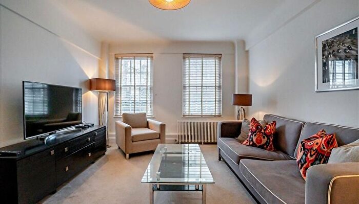 2 Bedroom Flat To Rent In Fulham Road, South Kensington, London, SW3