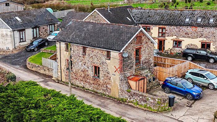 3 Bedroom Detached House For Sale In Ash Mill, Higher Week, EX36