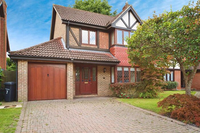4 Bedroom Detached House For Sale In Boleyn Court, Broxbourne, EN10