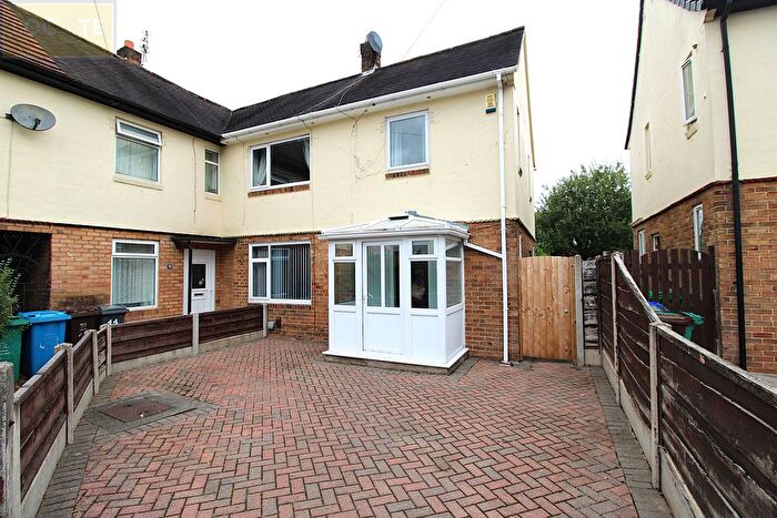 3 Bedroom Semi-detached House For Sale In Shepton Drive, Wythenshawe, M23