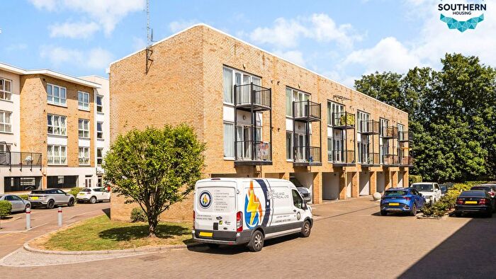 1 Bedroom Flat For Sale In Romulus Road, Gravesend, DA12