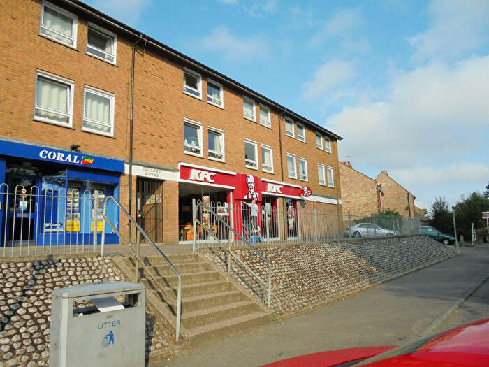 2 Bedroom Flat To Rent In Valence House, Sutton Road, Maidstone, Kent, ME15