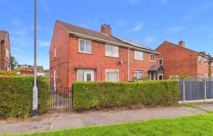 3 Bedroom Semi-Detached House For Sale In Broom Close, Calverton, Nottingham, NG14