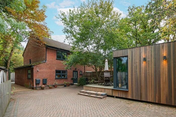5 Bedroom End Of Terrace House For Sale In White Bushes, Redhill, RH1
