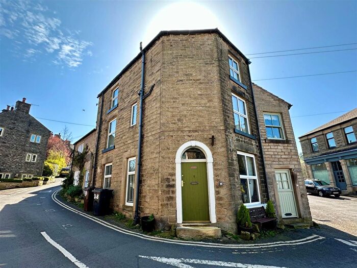 2 Bedroom Terraced House For Sale In Church Street, Hayfield, High Peak, SK22