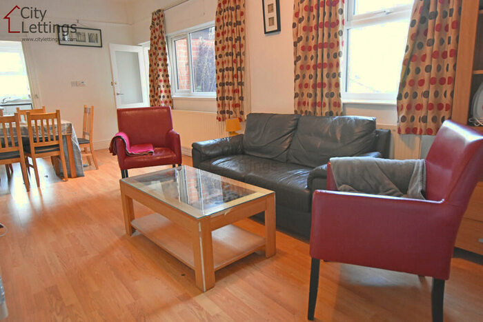 2 Bedroom Flat To Rent In Forest Road West, Arboretum, NG7