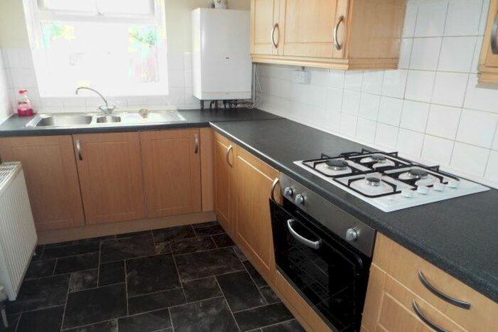 2 Bedroom Flat To Rent In Westonfields Drive, Stoke-On-Trent, ST3