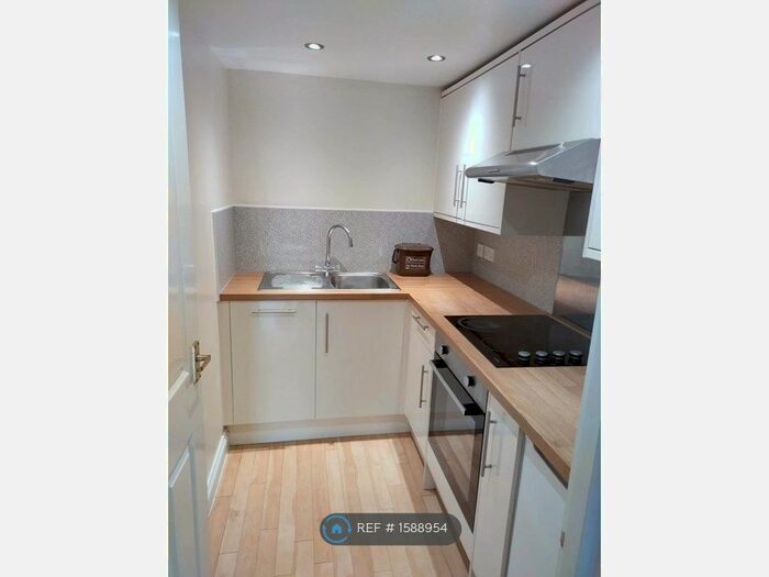 2 Bedroom End Of Terrace House To Rent In Ashley Down Road., Bristol, BS7