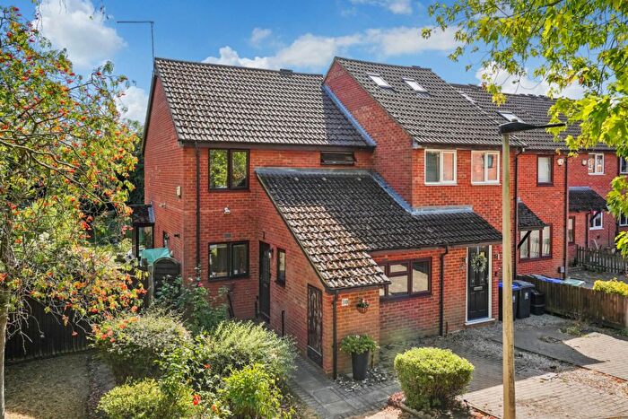 3 Bedroom End Of Terrace House For Sale In Wenlack Close, Denham, UB9