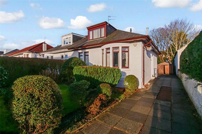 3 Bedroom Bungalow For Sale In Ladysmith Avenue, Kilbarchan, PA10