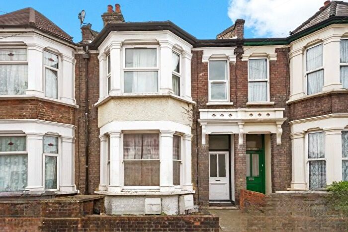 2 Bedroom Flat To Rent In Colin Road, Dollis Hill, NW10