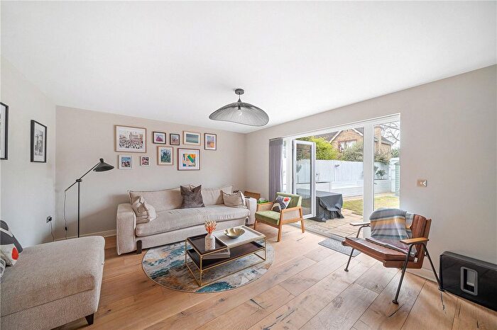 4 Bedroom Semi Detached House For Sale In Century Way, Beckenham, BR3