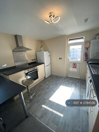 2 Bedroom Flat To Rent In Crwys Road, Cardiff, CF24