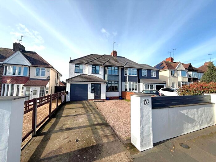 4 Bedroom Semi Detached House For Sale In Stourport Road, Kidderminster, DY11