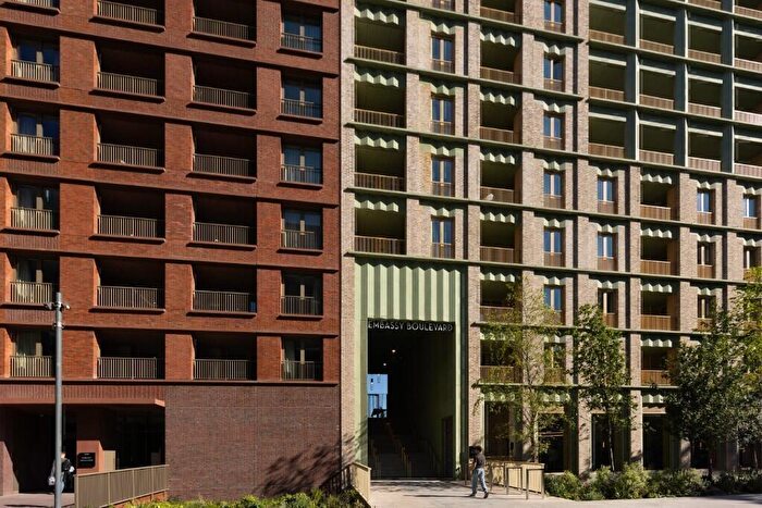 1 Bedroom Apartment To Rent In Embassy Boulevard, London, SW11