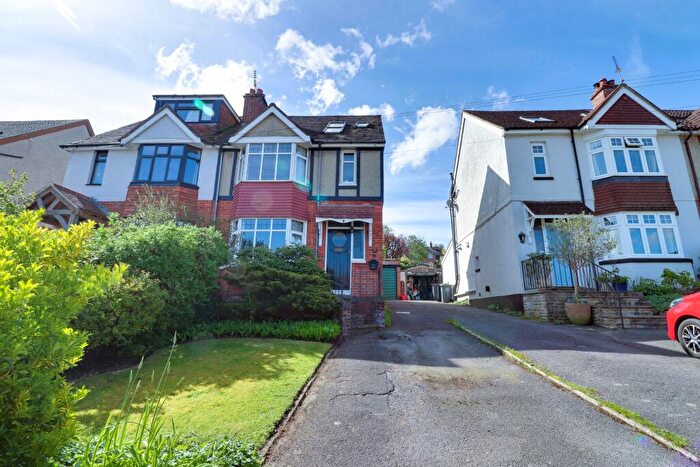 3 Bedroom Semi Detached House For Sale In The Brow, Widley, PO7