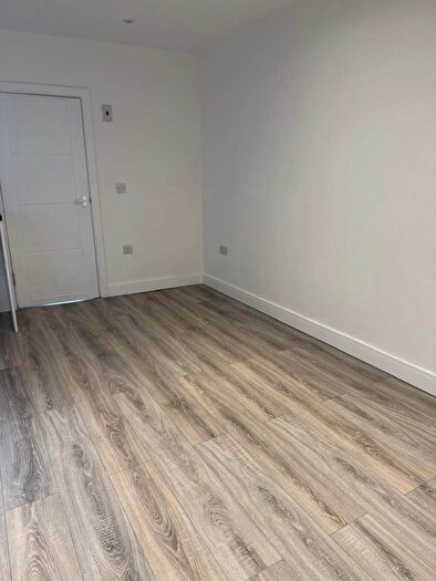 1 Bedroom Semi-Detached House To Rent In Halliwell Road, Bolton, BL1