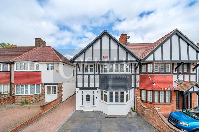 3 Bedroom Semi-Detached House To Rent In County Gate, London, SE9