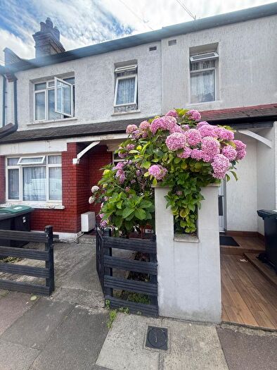3 Bedroom Terraced House For Sale In Thackeray Avenue, London, N17