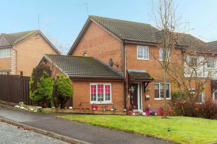 4 Bedroom Semi-Detached House For Sale In Raith Drive, Cumbernauld, G68