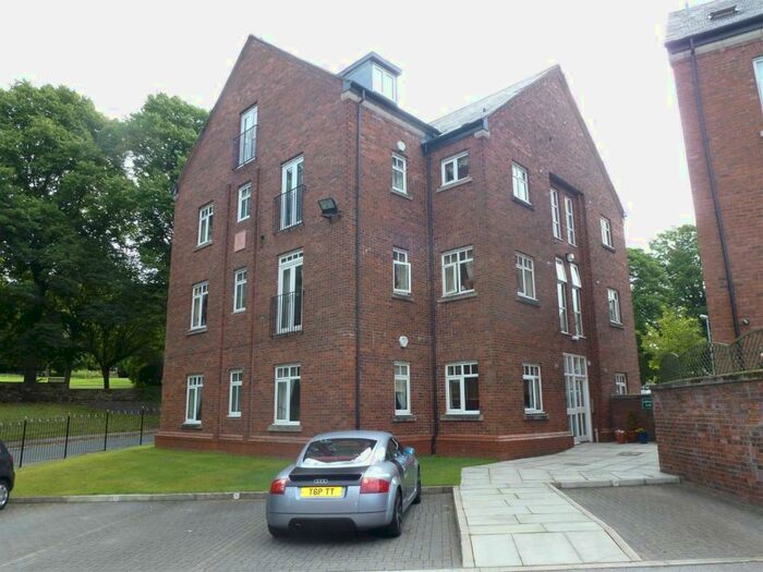 2 Bedroom Apartment To Rent In York Gate, Macclesfield, SK10