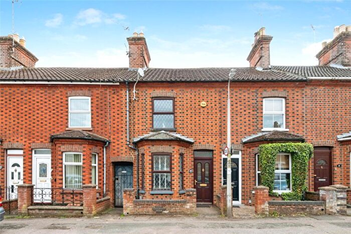 2 Bedroom Terraced House For Sale In Clarence Road, Leighton Buzzard, Bedfordshire, LU7