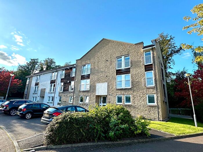 2 Bedroom Flat To Rent In Woodburn Park, Hamilton, ML3
